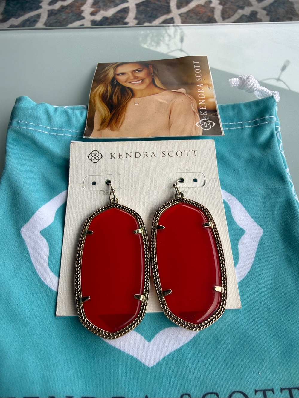 Kendra Scott Scarlet Elle Drop Earrings in Red